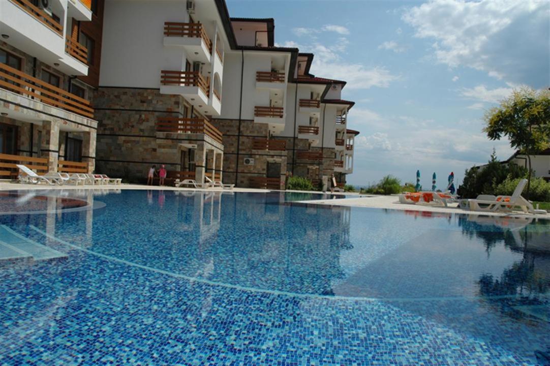 Vm Apartments Robinson Beach Pomorie Exteriér fotografie