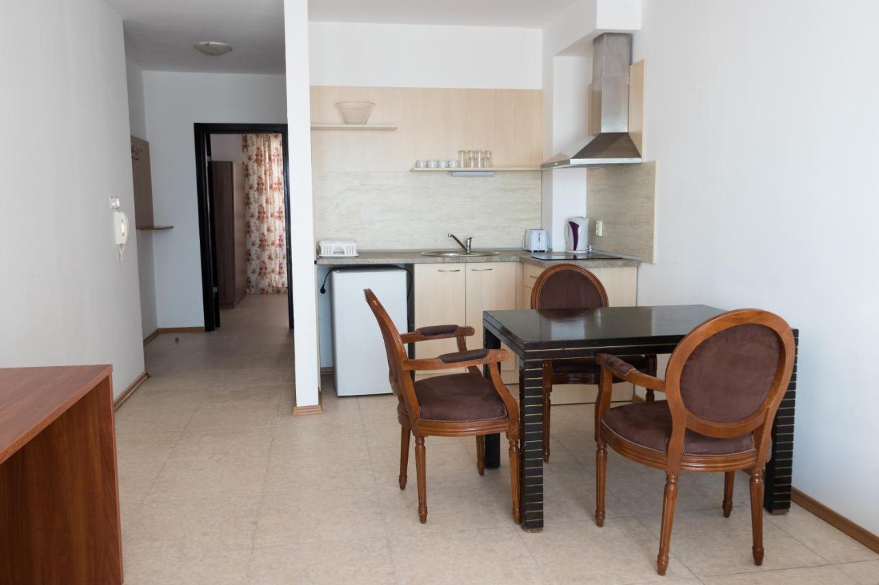Vm Apartments Robinson Beach Pomorie Exteriér fotografie